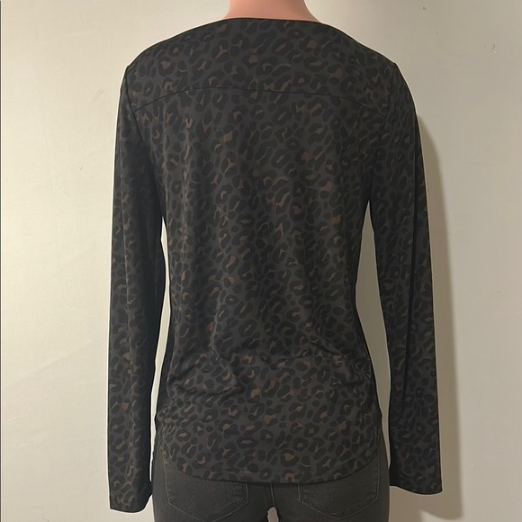 Ann Taylor Women’s Dark Brown Cheetah Print Long Sleeve Blouse Size Medium - Picture 4 of 10